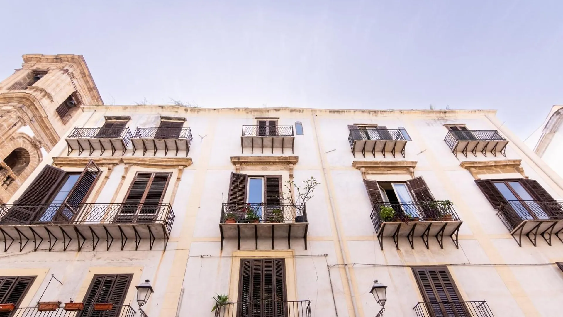 Palazzo Del Bono Suites Palermo Bed & Breakfast